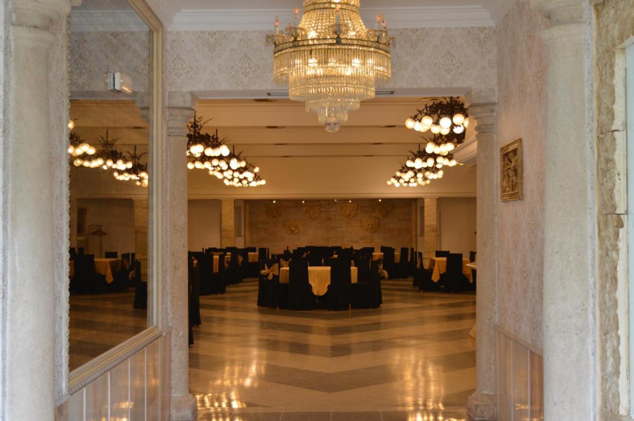 Nuevo Hotel Capitolio Valdepenas Bagian luar foto