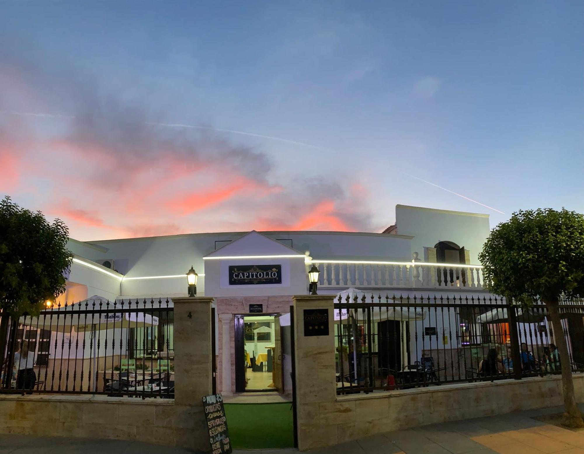 Nuevo Hotel Capitolio Valdepenas Bagian luar foto