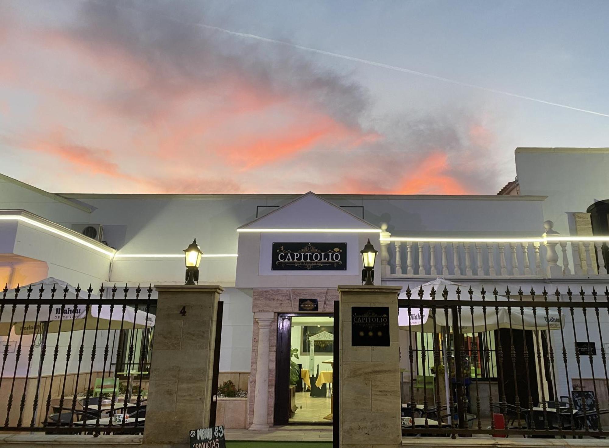 Nuevo Hotel Capitolio Valdepenas Bagian luar foto